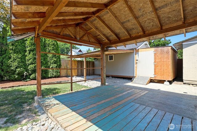 13441 10th Avenue S, Burien, WA 98168