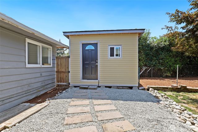 13441 10th Avenue S, Burien, WA 98168