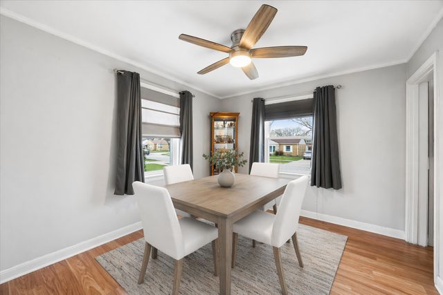 1511 Kemman Avenue, La Grange Park, IL 60526