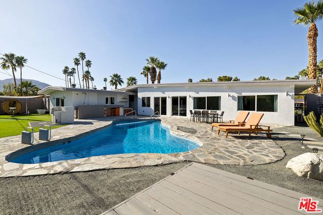 74085 Setting Sun Trail, Palm Desert, CA 92260