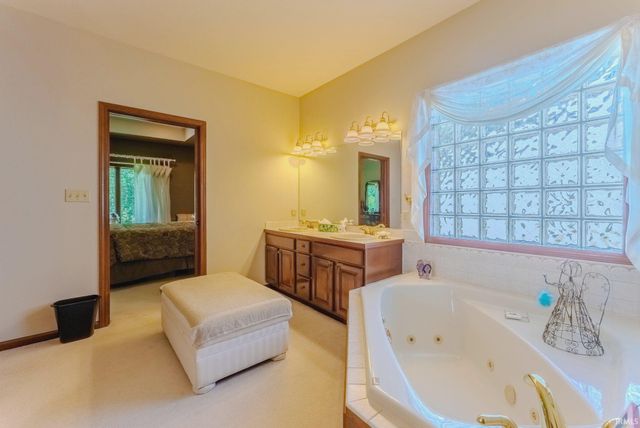 38 Studio Drive, Wabash, IN 46992