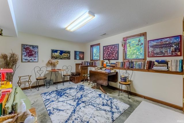 38 Studio Drive, Wabash, IN 46992