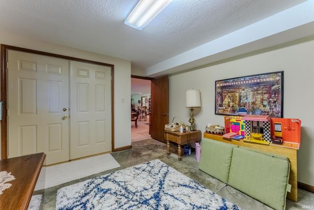 38 Studio Drive, Wabash, IN 46992
