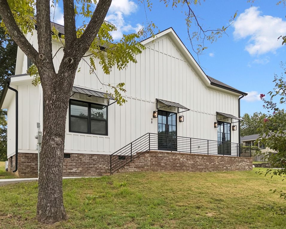 98 Caldwell Drive, Columbia, TN 38401