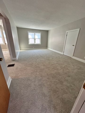 461 N Northwest Highway 2, Park Ridge, IL 60068