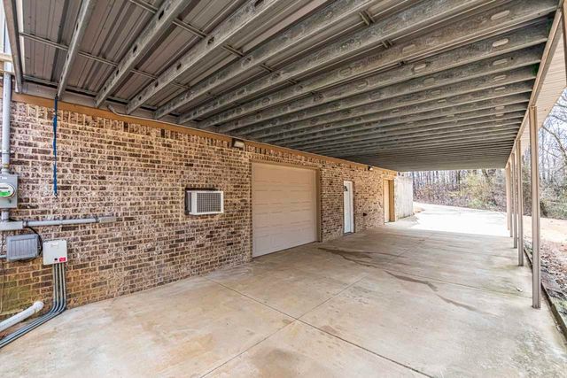 207 MEADE LAKE RD, Atoka, TN 38004