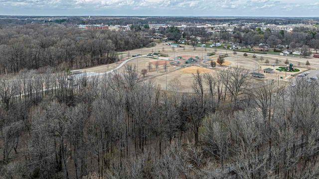 207 MEADE LAKE RD, Atoka, TN 38004