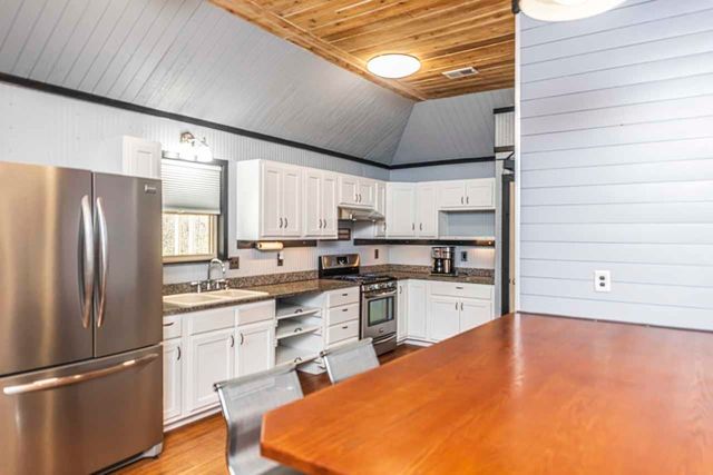 207 MEADE LAKE RD, Atoka, TN 38004