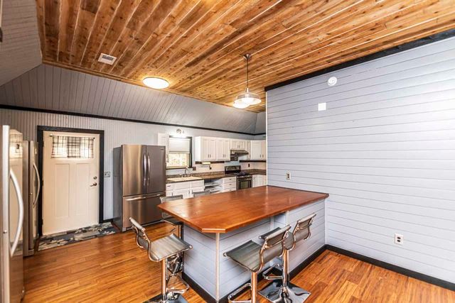 207 MEADE LAKE RD, Atoka, TN 38004