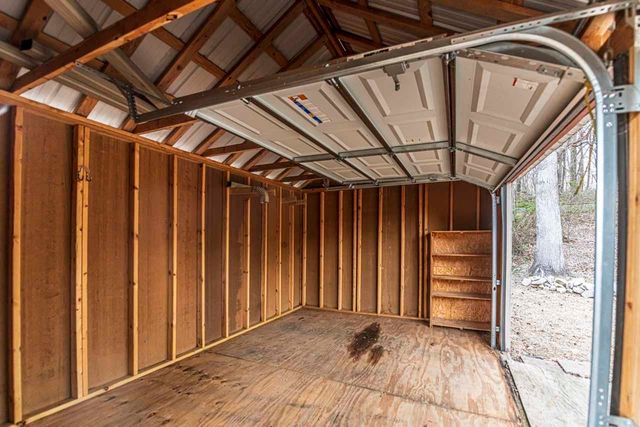 207 MEADE LAKE RD, Atoka, TN 38004