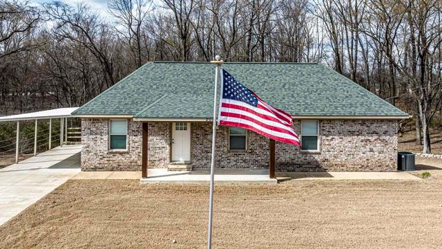 207 MEADE LAKE RD, Atoka, TN 38004