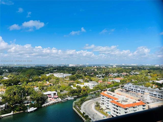 2555 Collins Ave 2006, Miami Beach, FL 33140