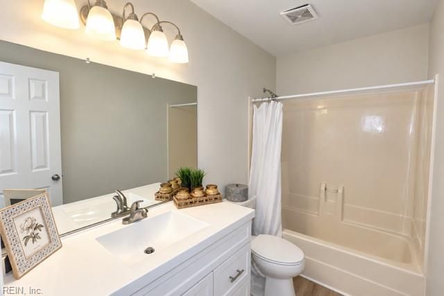 112 Wellesley DR, Newport News, VA 23606