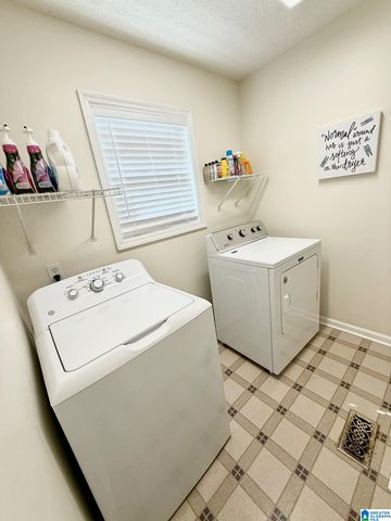 58 WOODLAND ROAD, Sylacauga, AL 35151