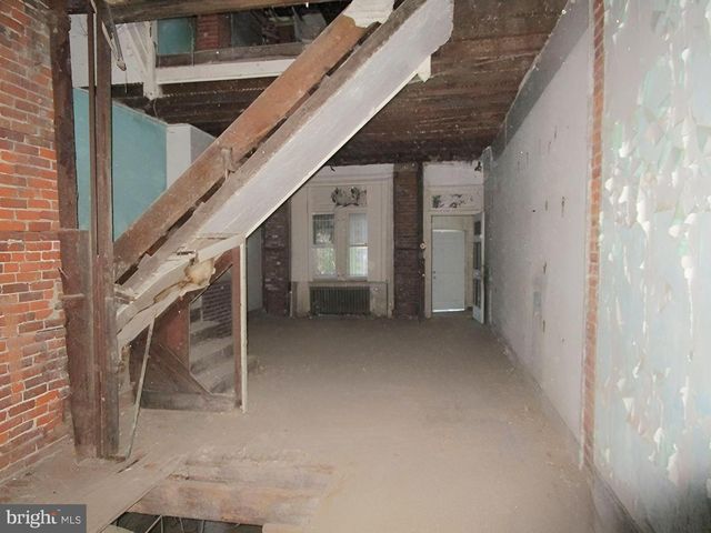 1824 W ONTARIO ST, Philadelphia, PA 19140