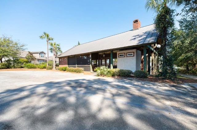 126 Fox Run Drive, Brunswick, GA 31525