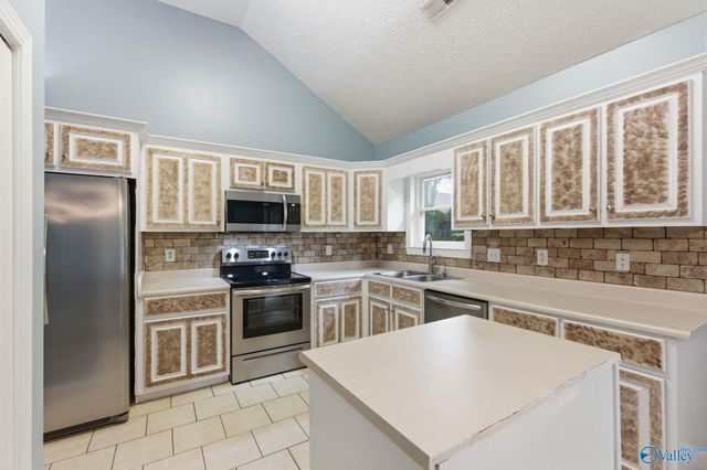 3326 Valley Forge Road, Decatur, AL 35603