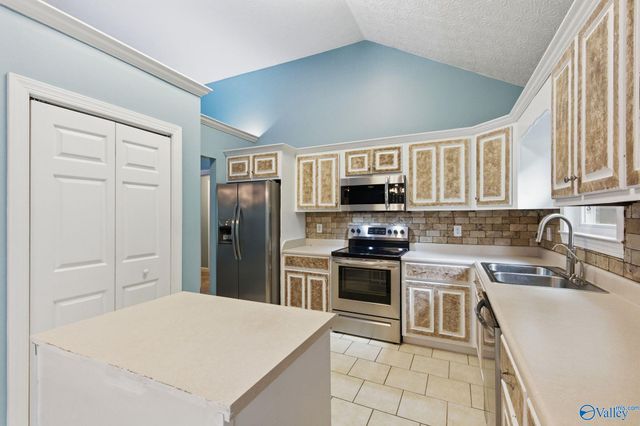 3326 Valley Forge Road, Decatur, AL 35603