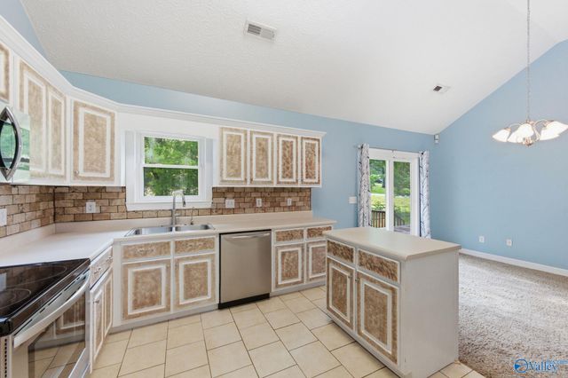 3326 Valley Forge Road, Decatur, AL 35603