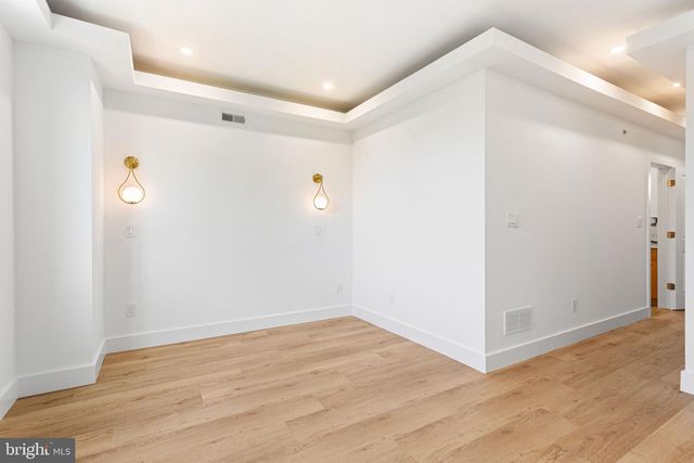 2053 N ORKNEY ST, Philadelphia, PA 19122