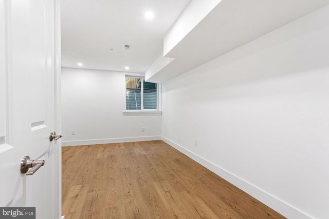 2053 N ORKNEY ST, Philadelphia, PA 19122