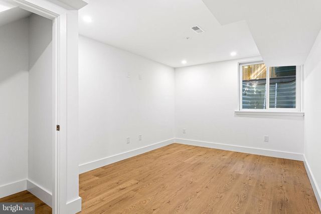 2053 N ORKNEY ST, Philadelphia, PA 19122