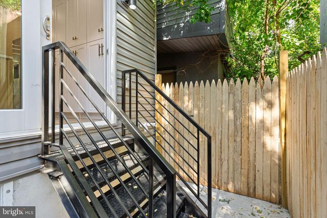 2053 N ORKNEY ST, Philadelphia, PA 19122