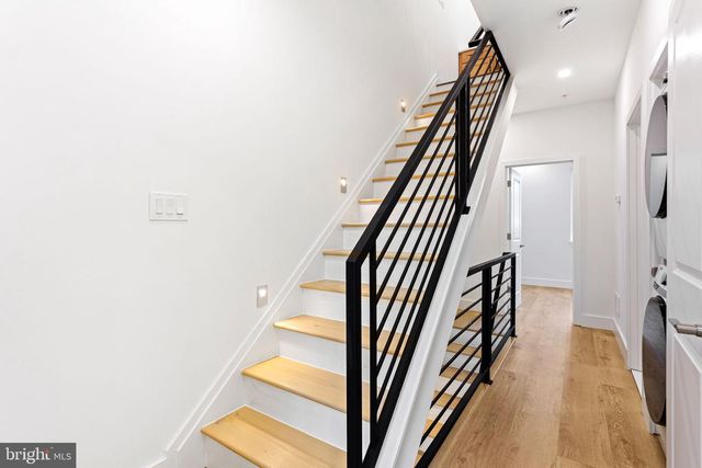 2053 N ORKNEY ST, Philadelphia, PA 19122