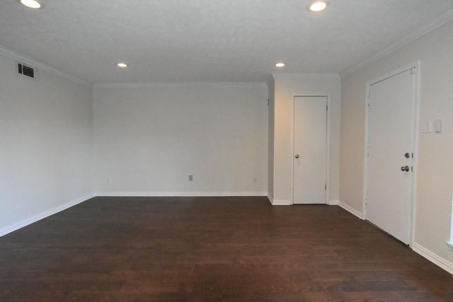 7714 Renwick Drive C36, Houston, TX 77081