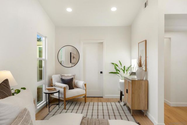 9258 Rebecca, San Diego, CA 92123