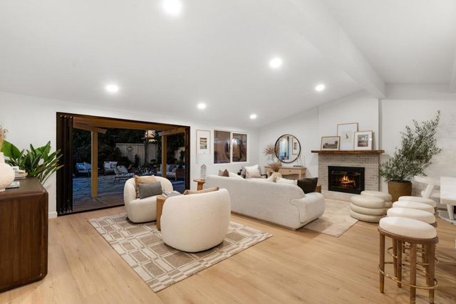 9258 Rebecca, San Diego, CA 92123