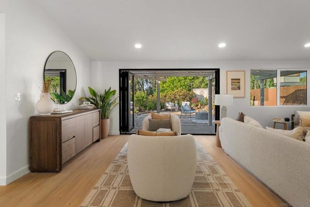 9258 Rebecca, San Diego, CA 92123