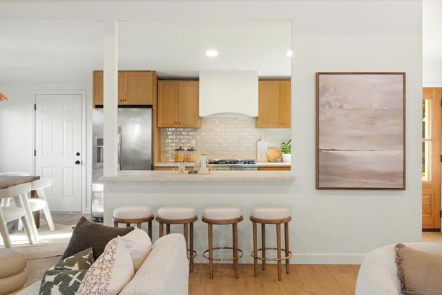9258 Rebecca, San Diego, CA 92123
