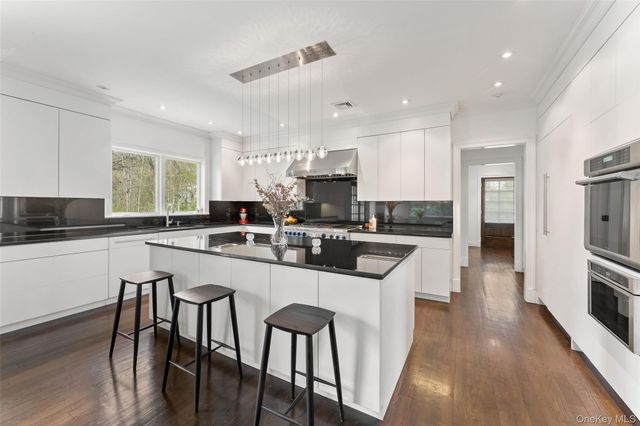 20 Brookline Road, Scarsdale, NY 10583