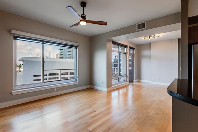 603 Davis ST 1201, Austin, TX 78701