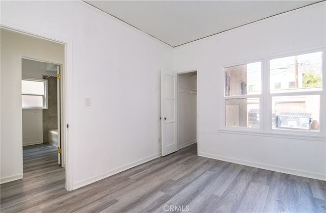 4237 8th Avenue, Los Angeles, CA 90008
