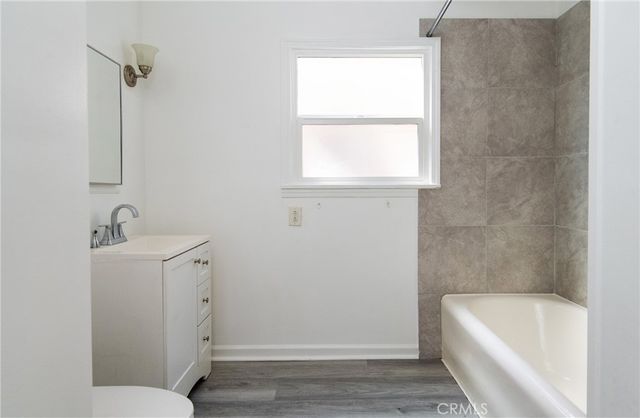 4237 8th Avenue, Los Angeles, CA 90008
