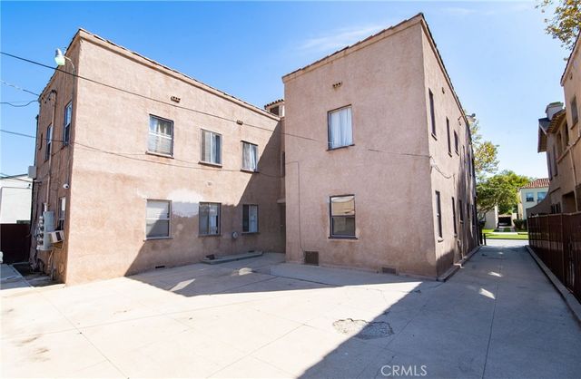 4237 8th Avenue, Los Angeles, CA 90008