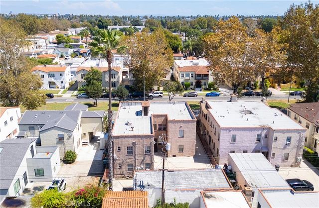 4237 8th Avenue, Los Angeles, CA 90008