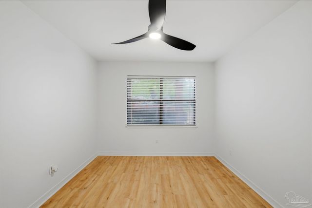 1137 Great Oaks Ct, Gulf Breeze, FL 32563