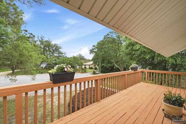 1137 Great Oaks Ct, Gulf Breeze, FL 32563