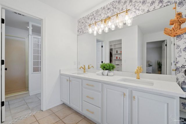1137 Great Oaks Ct, Gulf Breeze, FL 32563