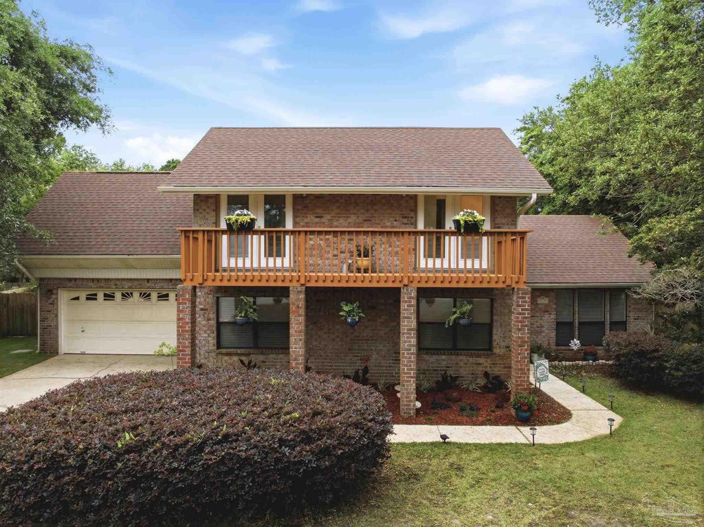 1137 Great Oaks Ct, Gulf Breeze, FL 32563