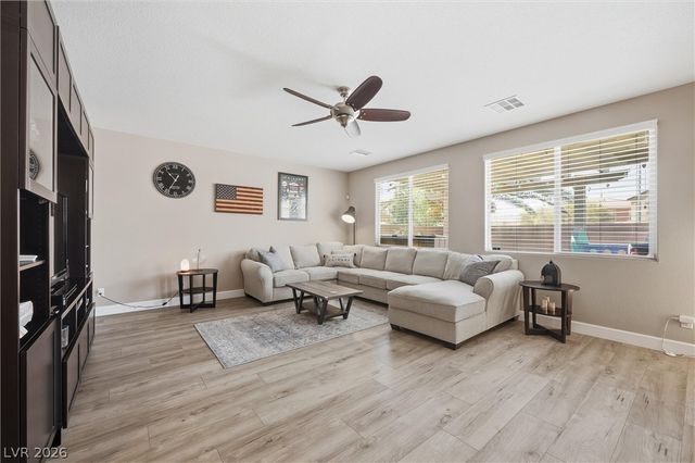 1633 Luna Vista Place, North Las Vegas, NV 89084