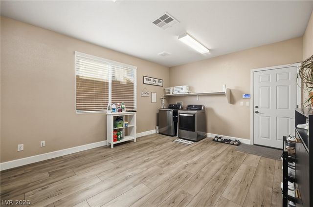 1633 Luna Vista Place, North Las Vegas, NV 89084