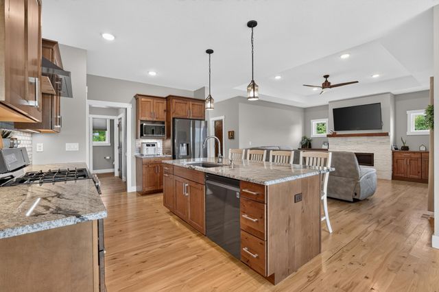 6788 Larkspur Parkway NW, Rochester, MN 55901