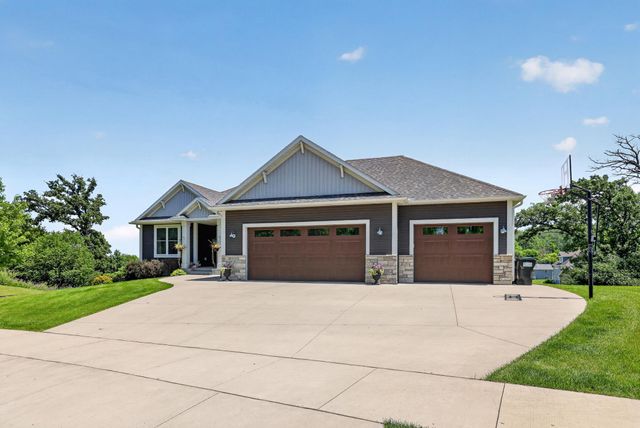 6788 Larkspur Parkway NW, Rochester, MN 55901