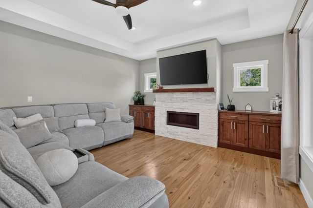6788 Larkspur Parkway NW, Rochester, MN 55901