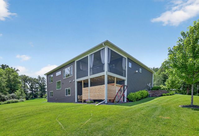 6788 Larkspur Parkway NW, Rochester, MN 55901
