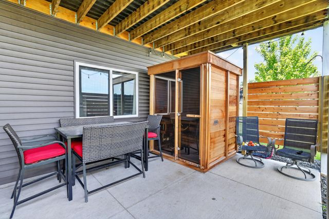 6788 Larkspur Parkway NW, Rochester, MN 55901